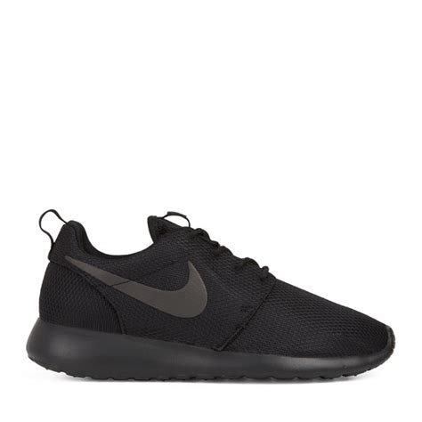 roshe one black women's